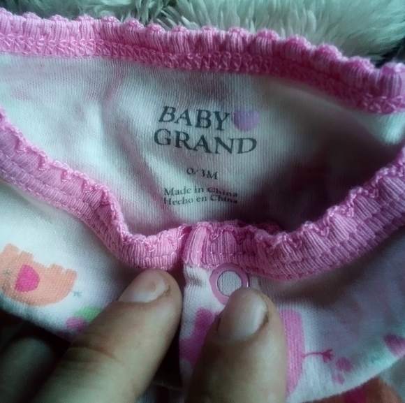 Set of 2 pyjamas for baby girl size 0-3 months, by Tea and Baby Grand - Picture 6 of 6